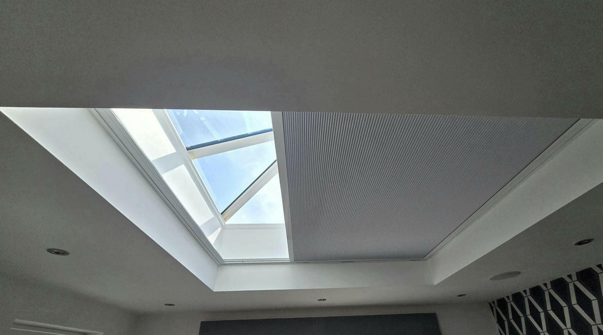 1500 x 3000 mm LD Electric Blinds for Flat / Pitched Roof Skylights & Roof Lanterns.