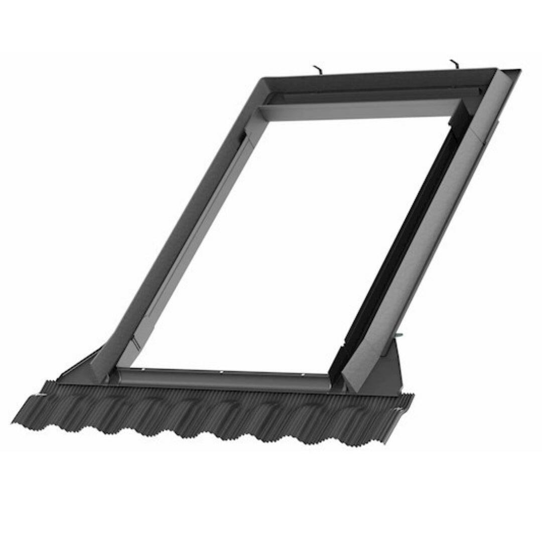 55x118 cm VELUX Pro+ EDW CK06 2300 Tile Flashing with Insulation | Zinc Finish.