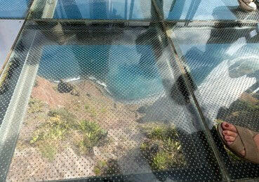 600 x 600 mm Frameless Walk-on Skylight.