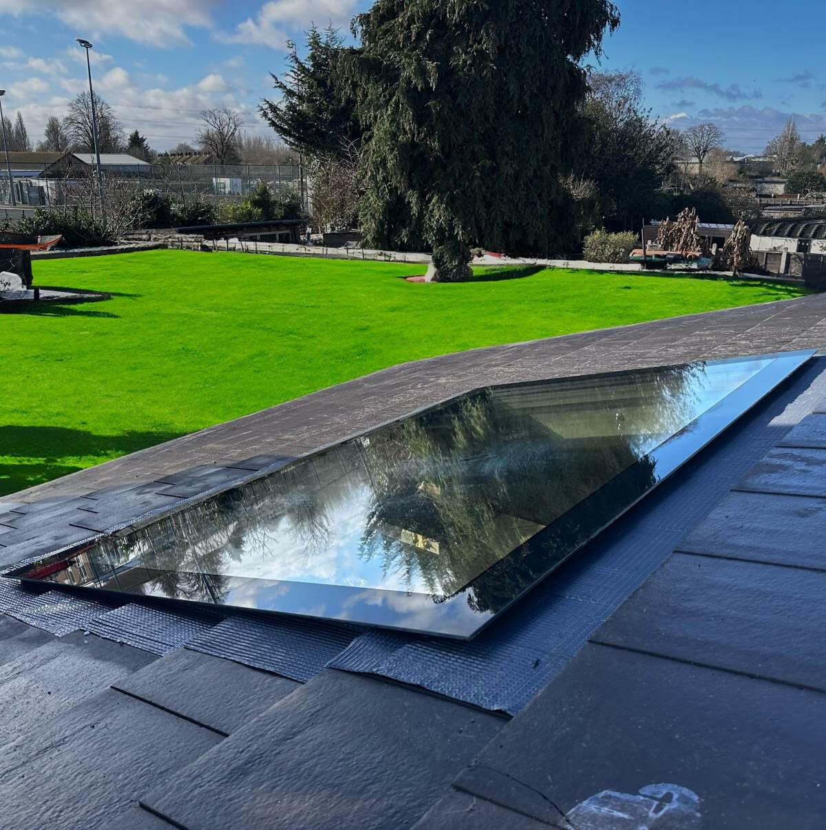 Custom Size Frameless Triple Glazed Flat and Pitched Roof Skylight Online Calculator.